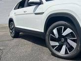 Thumbnail of 2025 Pure White Volkswagen Atlas Cross Sport