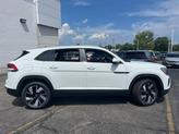 Thumbnail of 2025 Pure White Volkswagen Atlas Cross Sport