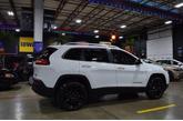 Thumbnail of 2015 Bright White Clearcoat Jeep Cherokee
