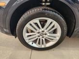 Thumbnail of 2019 Moonlight Blue Metallic Audi Q5