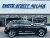 Photo of 2022 Mythos Black Metallic Audi SQ5