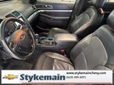 Thumbnail of 2016 White Platinum Metallic Tri-Coat Ford Explorer