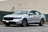 Thumbnail of 2025 Solar Silver Metallic Honda Accord Hybrid