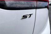 Thumbnail of 2023 White Frost Tricoat Buick Envision