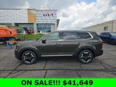 Photo of 2025 Dark Moss Kia Telluride