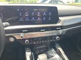 Thumbnail of 2025 Glacial White Pearl Kia Telluride