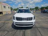Thumbnail of 2025 Glacial White Pearl Kia Telluride