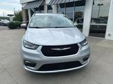 Thumbnail of 2023 Silver Mist Clearcoat Chrysler Pacifica