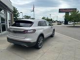 Thumbnail of 2021 Ceramic White Lincoln Nautilus