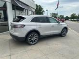 Thumbnail of 2021 Ceramic White Lincoln Nautilus