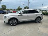 Thumbnail of 2021 Ceramic White Lincoln Nautilus
