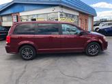 Photo of 2019 Maroon Dodge Grand Caravan