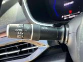 Thumbnail of 2022 Platinum White Pearl Acura MDX
