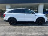 Thumbnail of 2023 Glacial White Pearl Kia Sorento