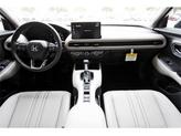 Thumbnail of 2026 Platinum White Pearl Honda HR-V
