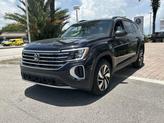 Thumbnail of 2025 Deep Black Pearl Effect Volkswagen Atlas