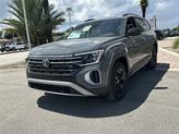 Thumbnail of 2026 Deep Black Pearl Effect Volkswagen Atlas
