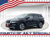 Photo of 2023 Super Black Nissan Rogue