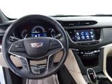 Thumbnail of 2017 Crystal White Tricoat Cadillac XT5