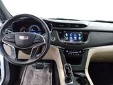 Thumbnail of 2017 Crystal White Tricoat Cadillac XT5