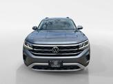 Thumbnail of 2022 Platinum Gray Metallic Volkswagen Atlas