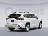 Thumbnail of 2025 Wind Chill Pearl Toyota Highlander