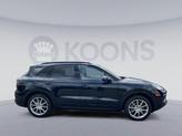 Thumbnail of 2021 Moonlight Blue Metallic Porsche Cayenne