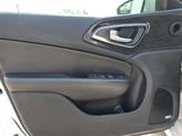 Thumbnail of 2016 Bright White Clearcoat Chrysler 200