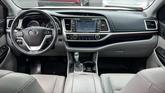 Thumbnail of 2016 Blizzard Pearl Toyota Highlander