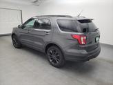 Thumbnail of 2018 Magnetic Metallic Ford Explorer