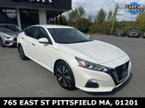 Thumbnail of 2022 Pearl White Tricoat Nissan Altima