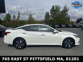 Thumbnail of 2022 Pearl White Tricoat Nissan Altima