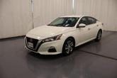Thumbnail of 2020 Glacier White Nissan Altima