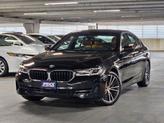Photo of 2023 Black Sapphire Metallic BMW 540