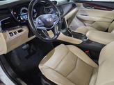 Thumbnail of 2019 Crystal White Tricoat Cadillac XT5
