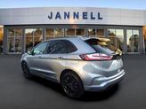 Thumbnail of 2024 Iconic Silver Metallic Ford Edge