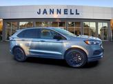 Thumbnail of 2024 Iconic Silver Metallic Ford Edge