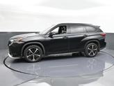 Thumbnail of 2022 Midnight Black Metallic Toyota Highlander