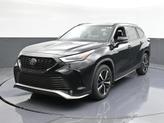 Thumbnail of 2022 Midnight Black Metallic Toyota Highlander