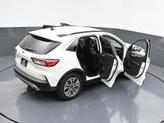 Thumbnail of 2022 Star White Ford Escape