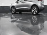Thumbnail of 2024 Iconic Silver Metallic Ford Edge