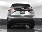 Thumbnail of 2024 Iconic Silver Metallic Ford Edge