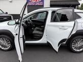 Thumbnail of 2018 Chalk White Hyundai KONA