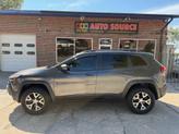 Thumbnail of 2017 Diamond Black Crystal Pearlcoat Jeep Cherokee