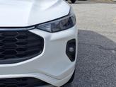 Thumbnail of 2023 Star White Metallic Tri-Coat Ford Escape