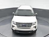 Thumbnail of 2018 White Platinum Clearcoat Metallic Ford Explorer