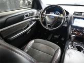 Thumbnail of 2018 White Platinum Clearcoat Metallic Ford Explorer
