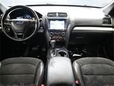 Thumbnail of 2018 White Platinum Clearcoat Metallic Ford Explorer