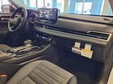 Thumbnail of 2025 White Diamond With Black Roof Mitsubishi Outlander