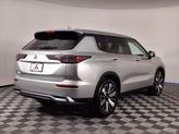 Thumbnail of 2025 Alloy Silver Metallic Mitsubishi Outlander
